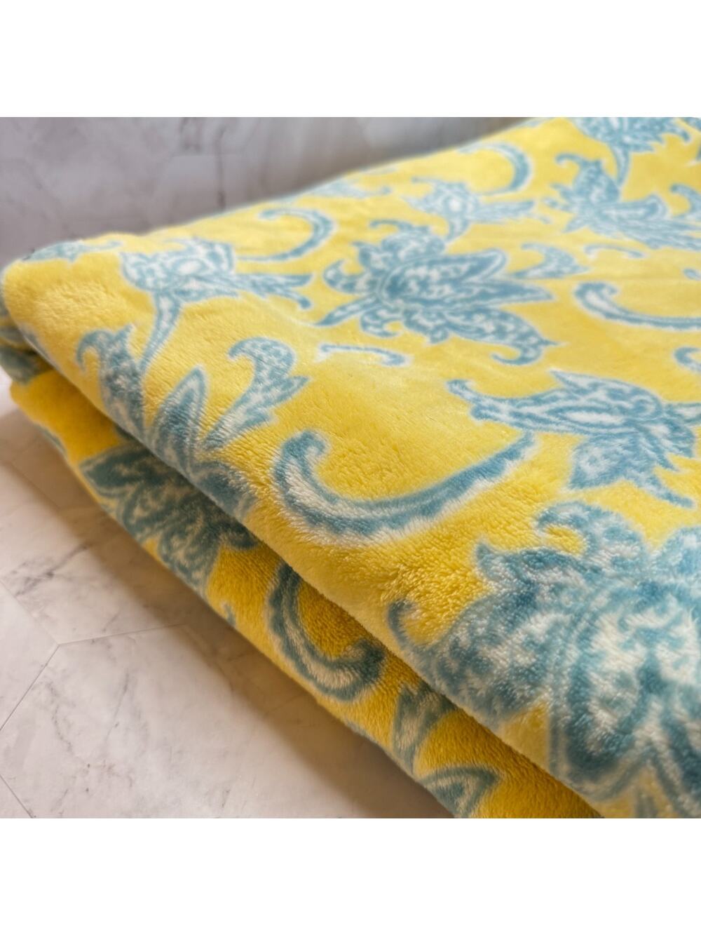 Berkshire Blanket New England Yellow & Blue Floral Paisley 54x70" Plush Throw